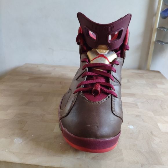 Nike Air Jordan 6 - "Cigar" Retro - Picture 9 of 16